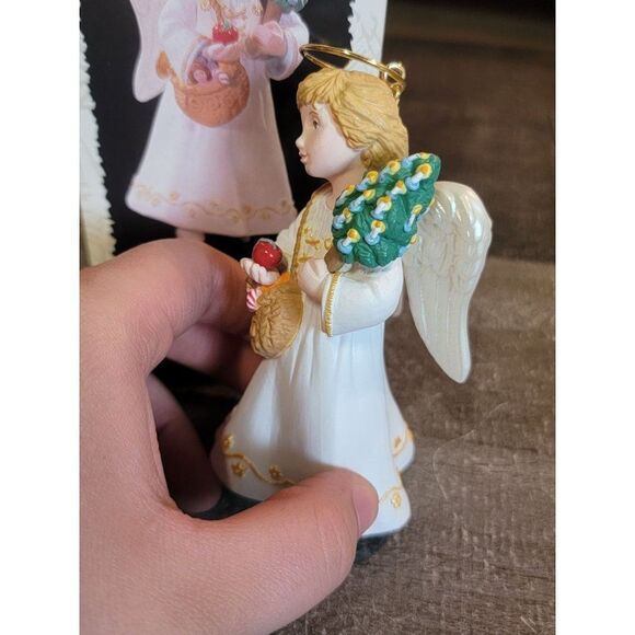 Hallmark Christkindl 1996 angel ornament xmas decor - Picture 3 of 6